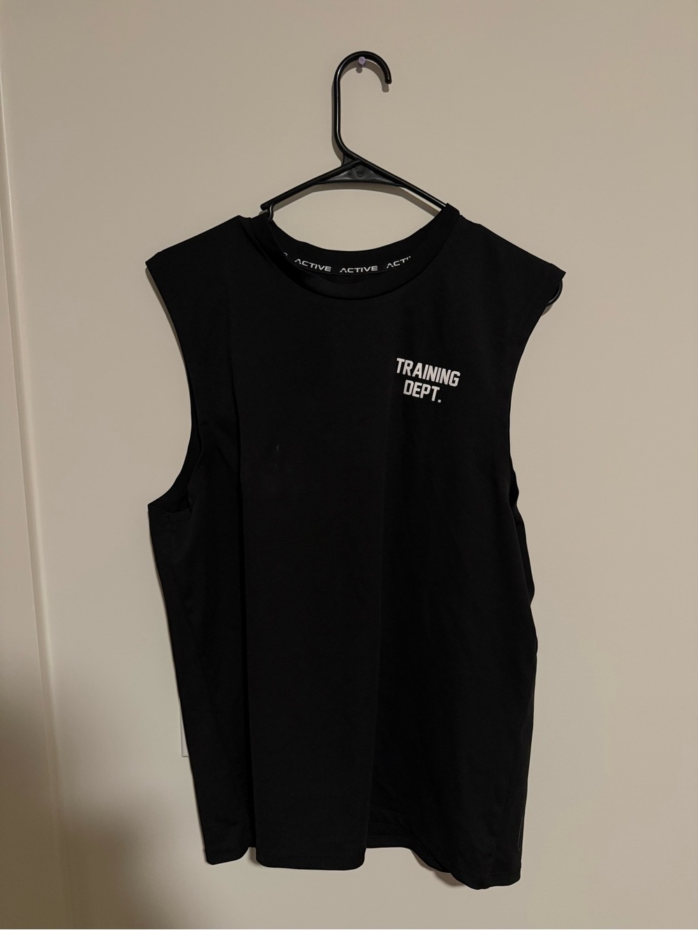 2 Training Dept. Sleeveless Tank Tops. Black & White M